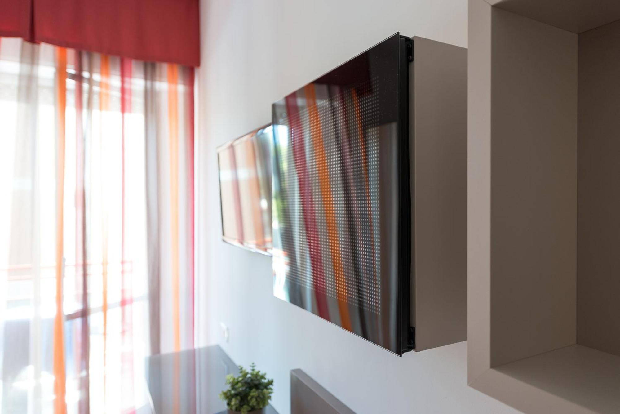 ג'וליאנובה Zenit Hotel מראה חיצוני תמונה